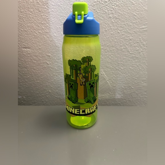 Zak! Minecraft 16oz green water bottle new Minecraft water bottle - Picture 1 of 7